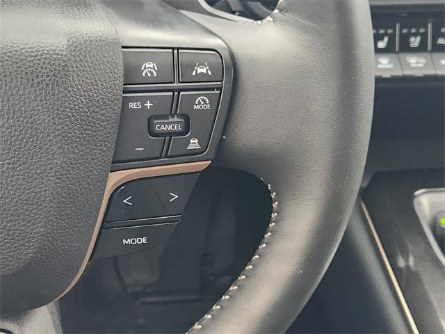 2025 Toyota Crown Signia Limited