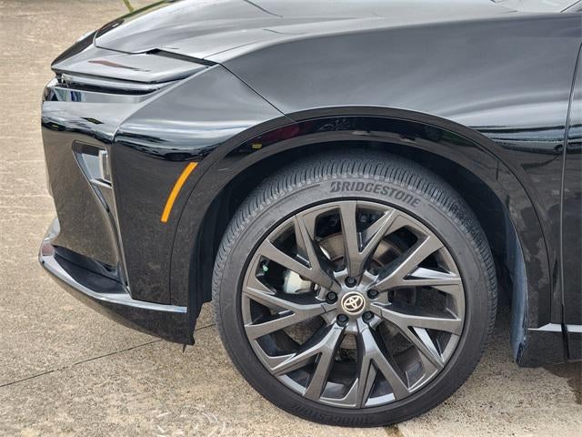 2025 Toyota Crown Signia Limited