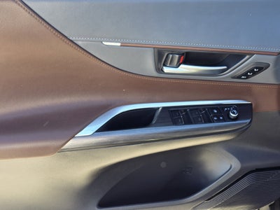 2024 Toyota Venza XLE