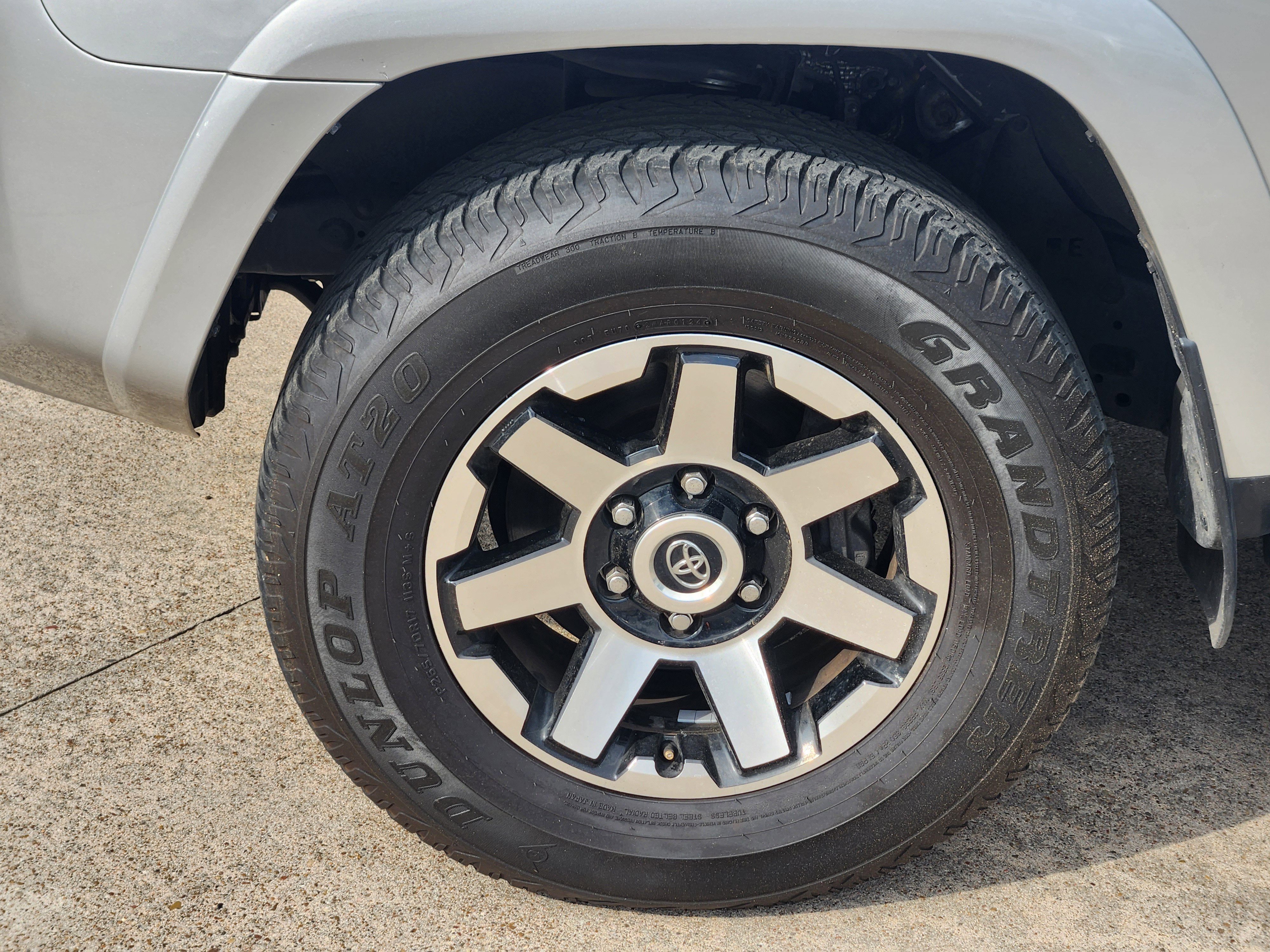 2024 Toyota 4Runner TRD Off-Road