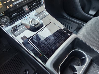 2024 Toyota bZ4X XLE