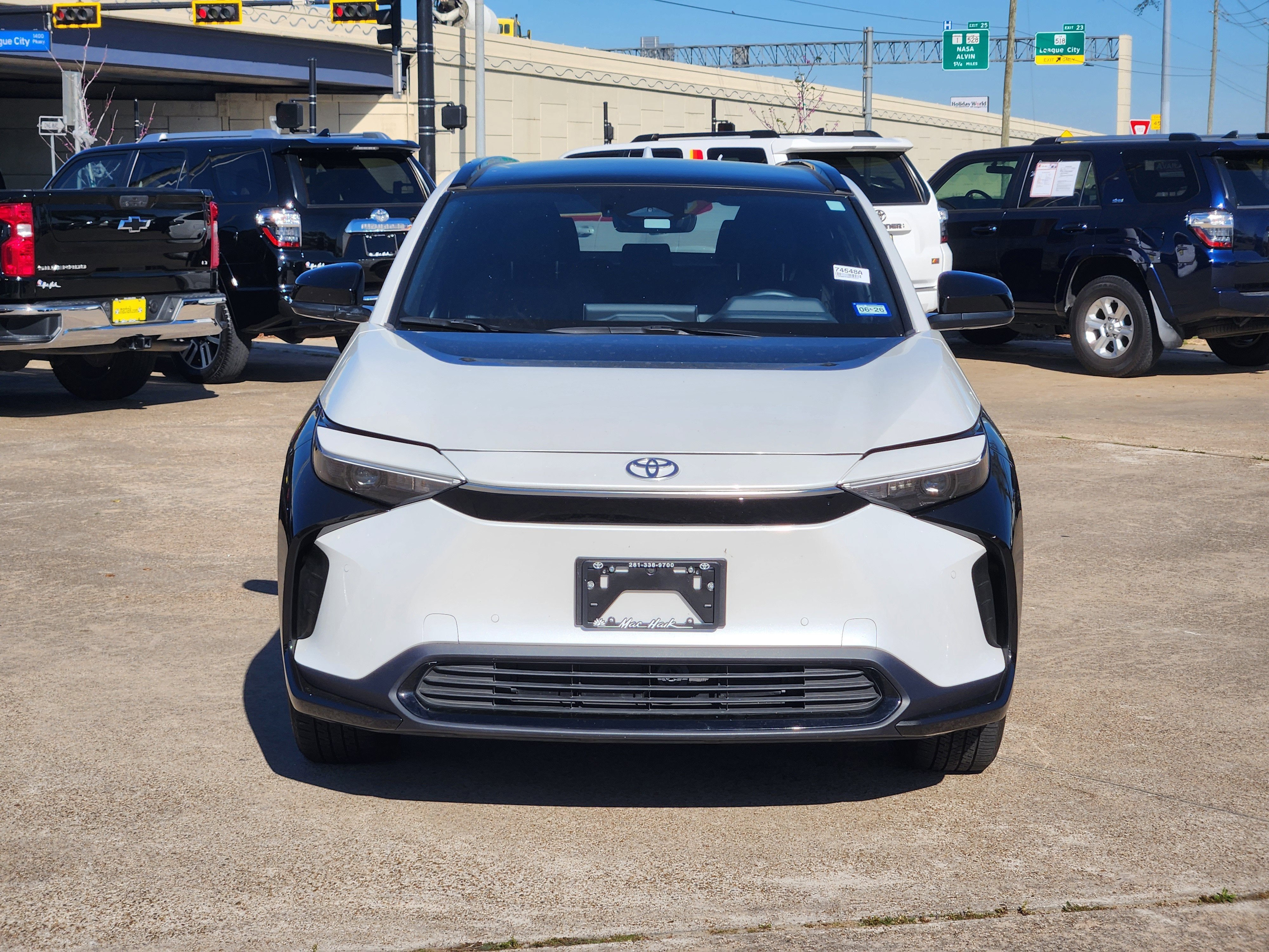 2024 Toyota bZ4X XLE