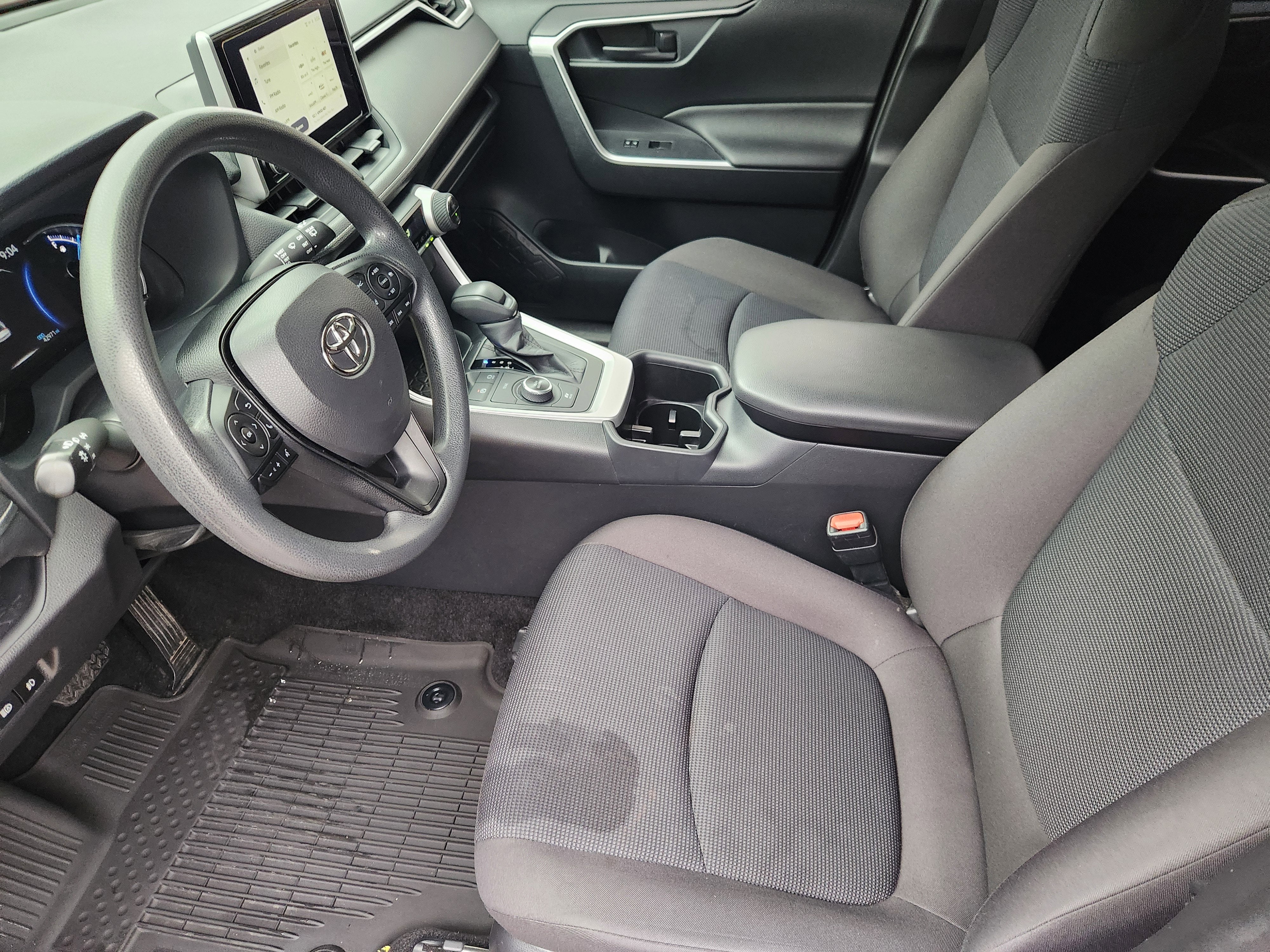 2023 Toyota RAV4 Hybrid LE