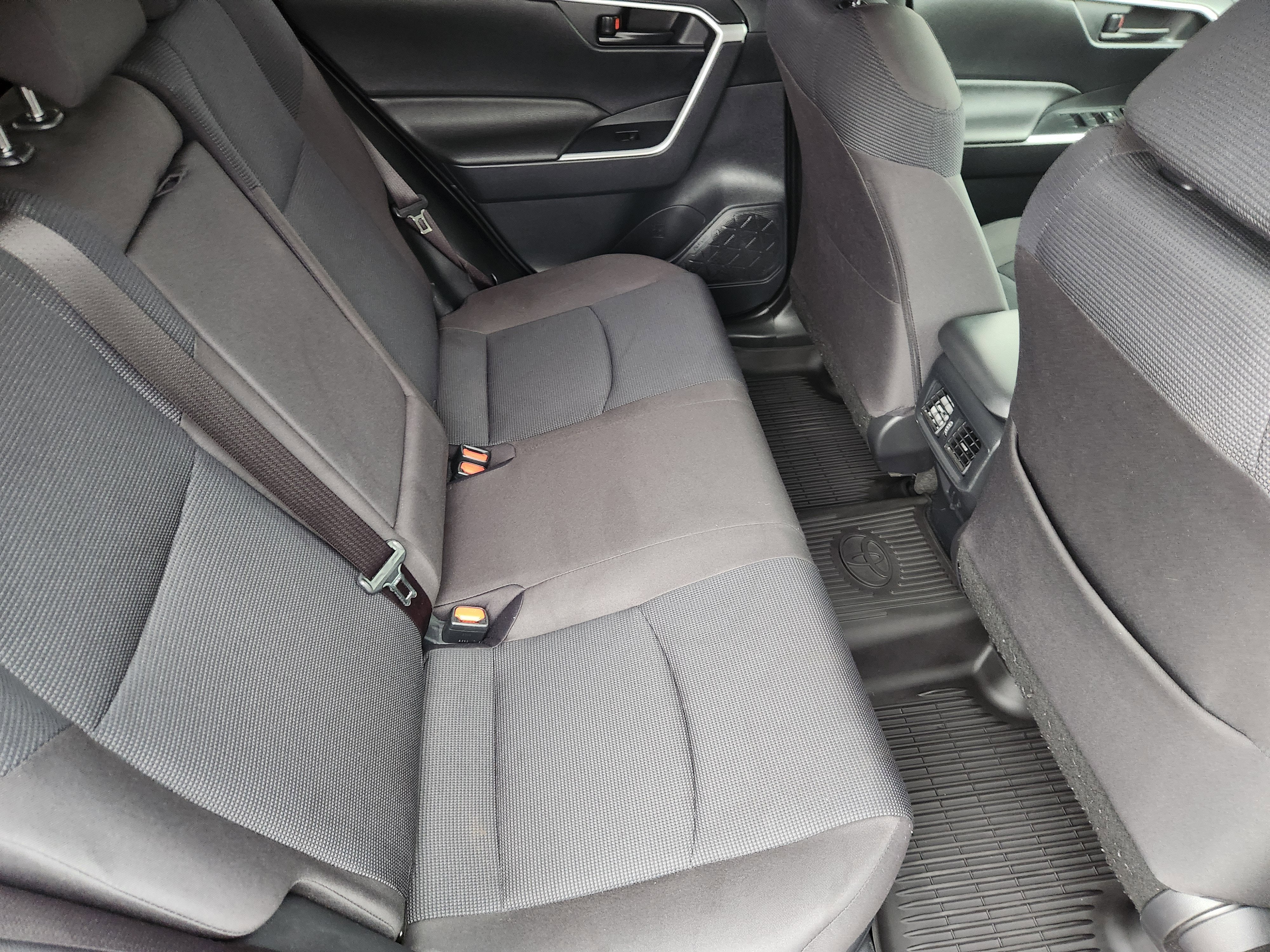 2023 Toyota RAV4 Hybrid LE