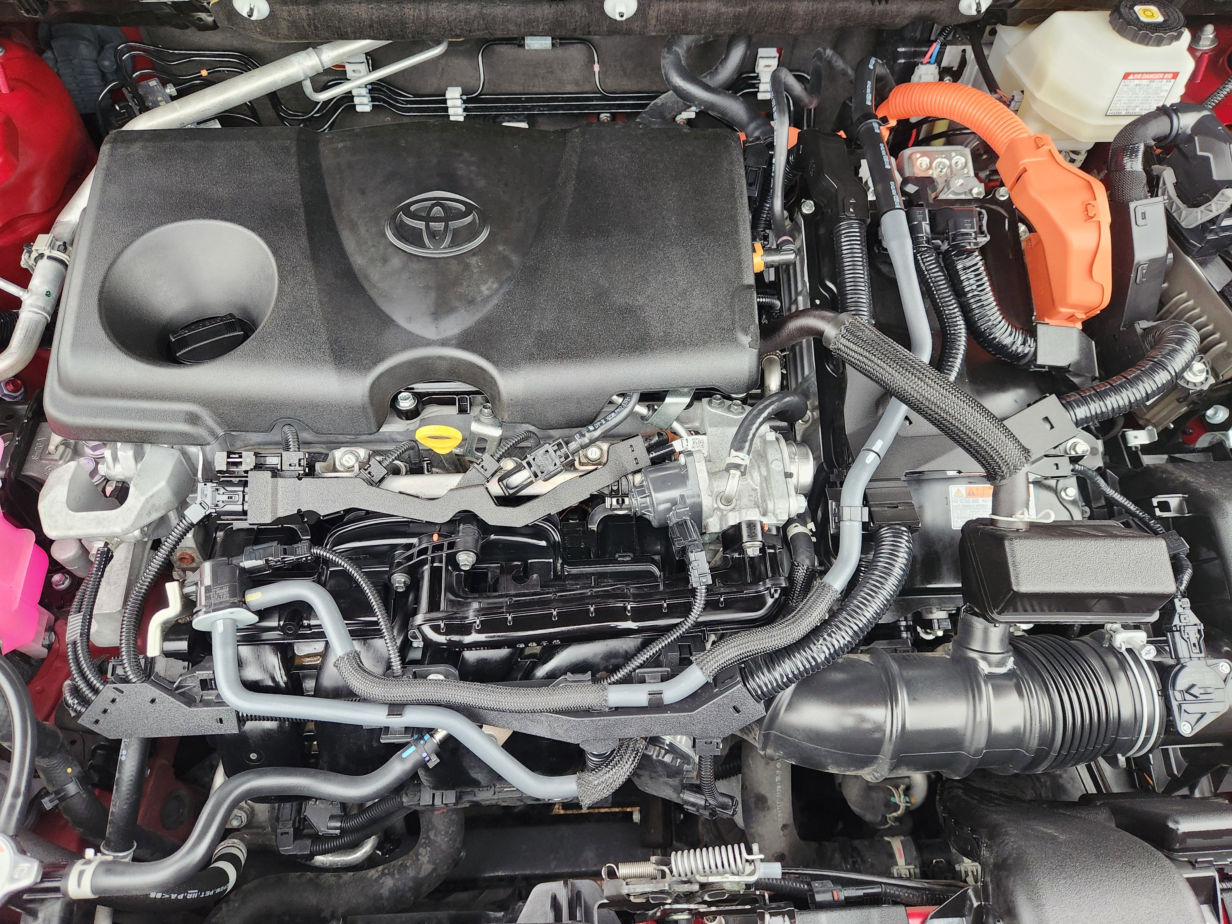 2023 Toyota RAV4 Hybrid LE