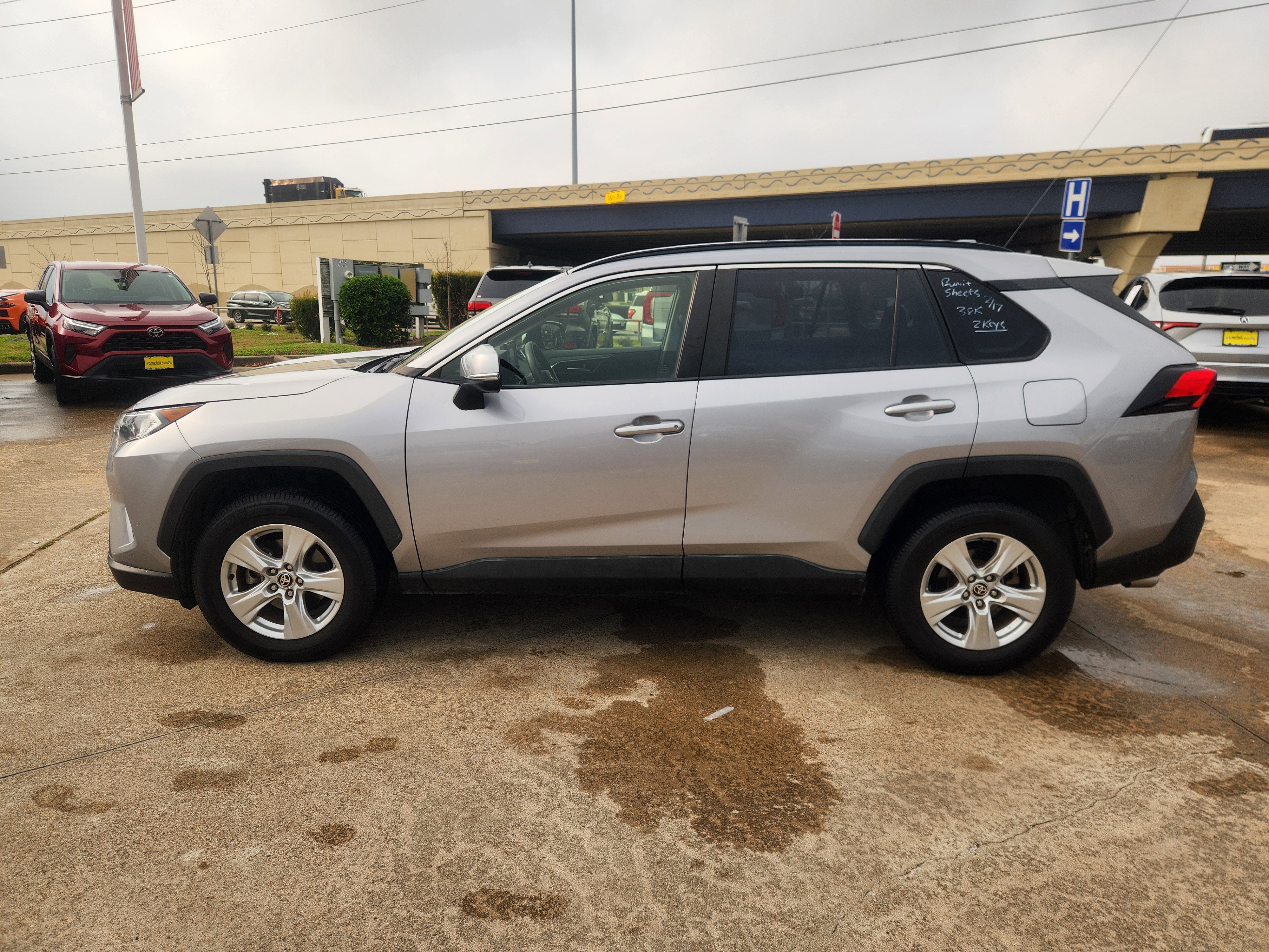 2020 Toyota RAV4 XLE