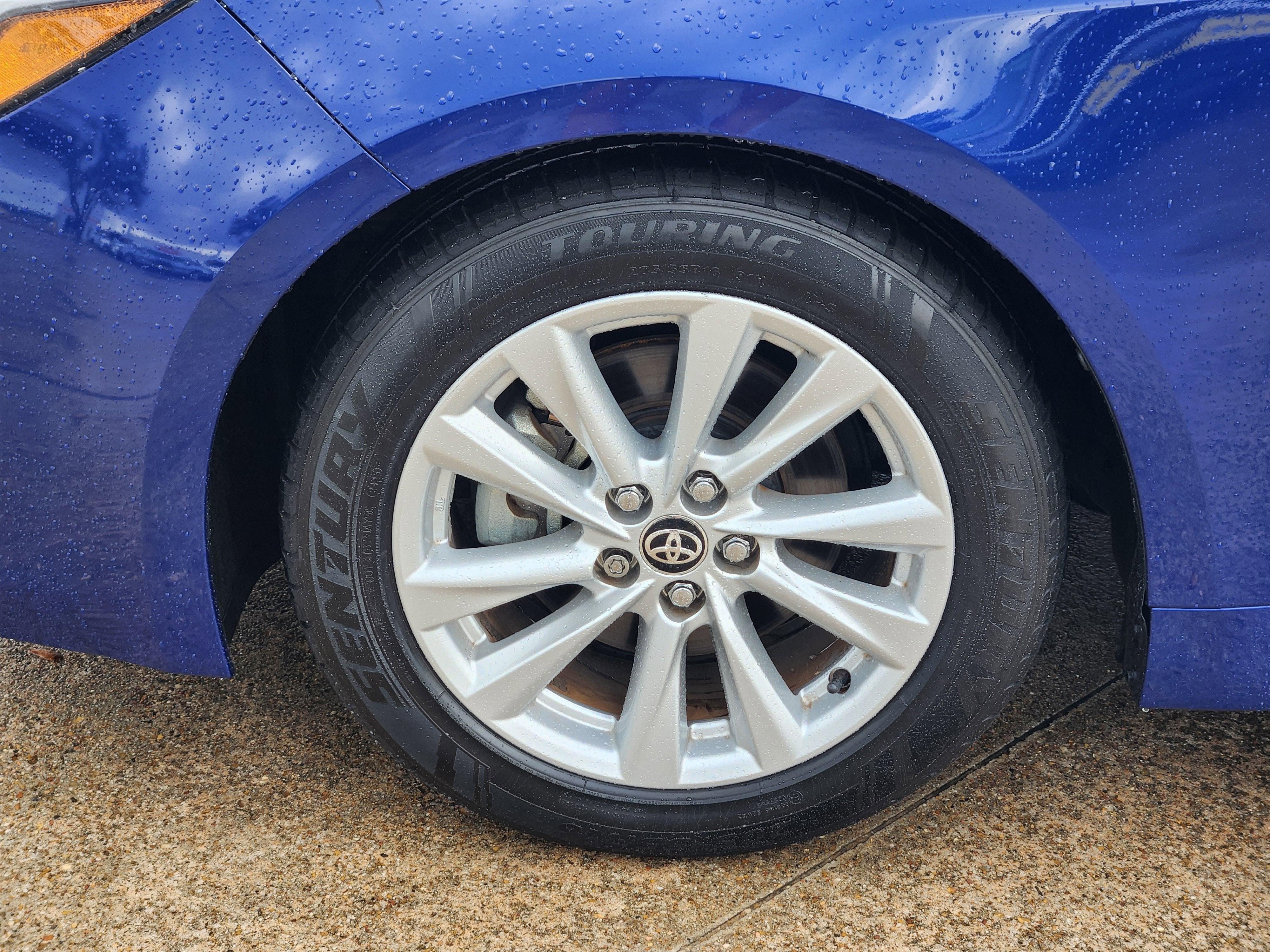 2025 Toyota Corolla Hatchback SE