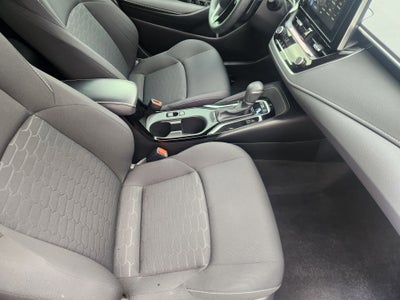 2025 Toyota Corolla Hatchback SE