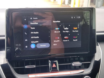 2025 Toyota Corolla Hatchback SE