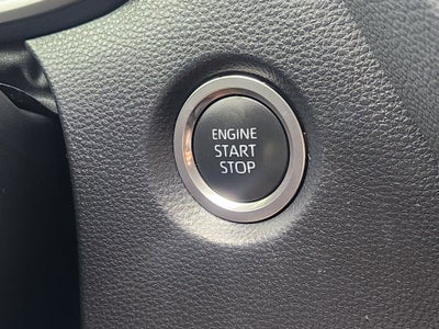 2025 Toyota Corolla Hatchback SE