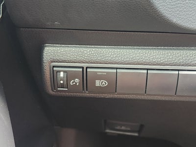 2025 Toyota Corolla Hatchback SE