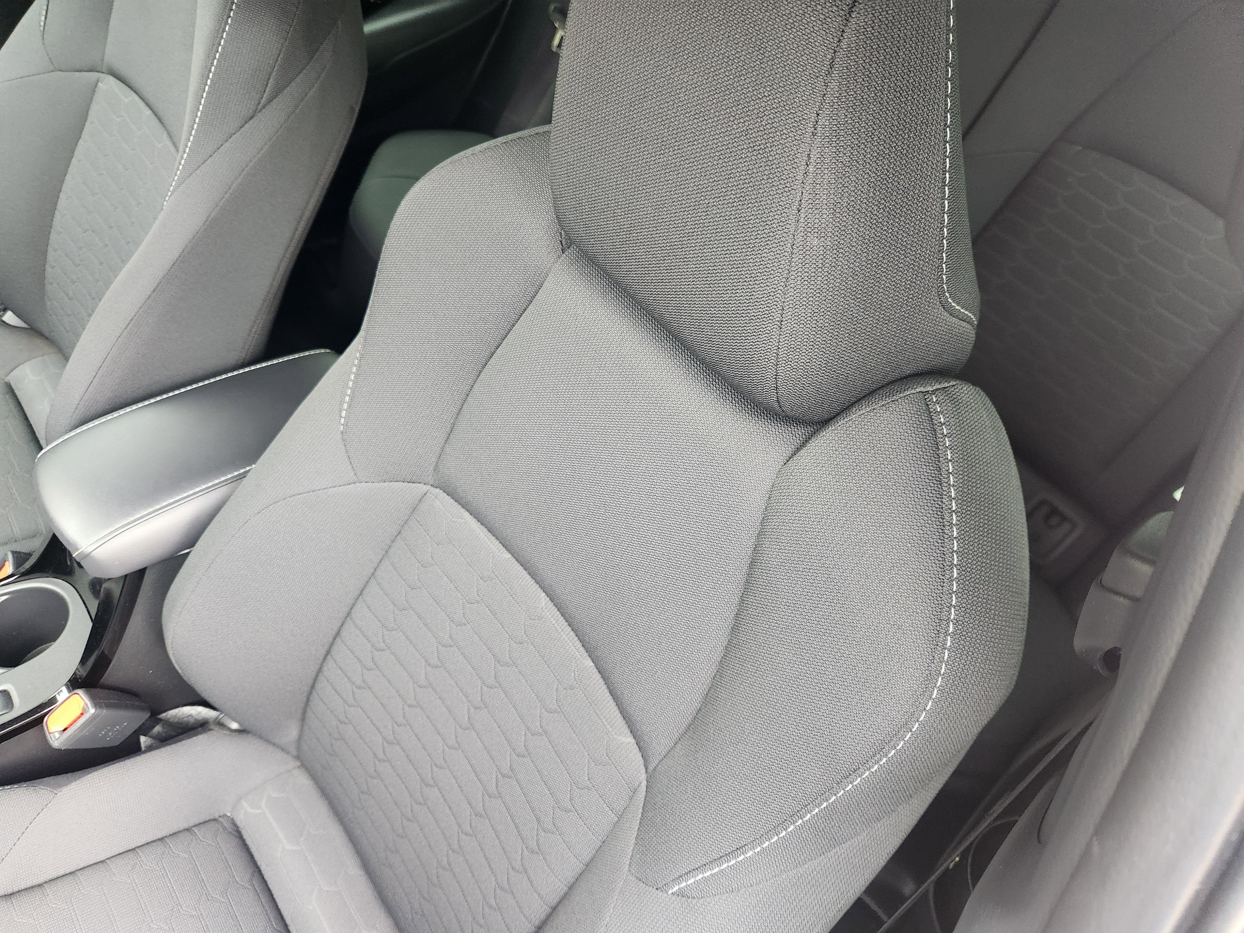 2025 Toyota Corolla Hatchback SE