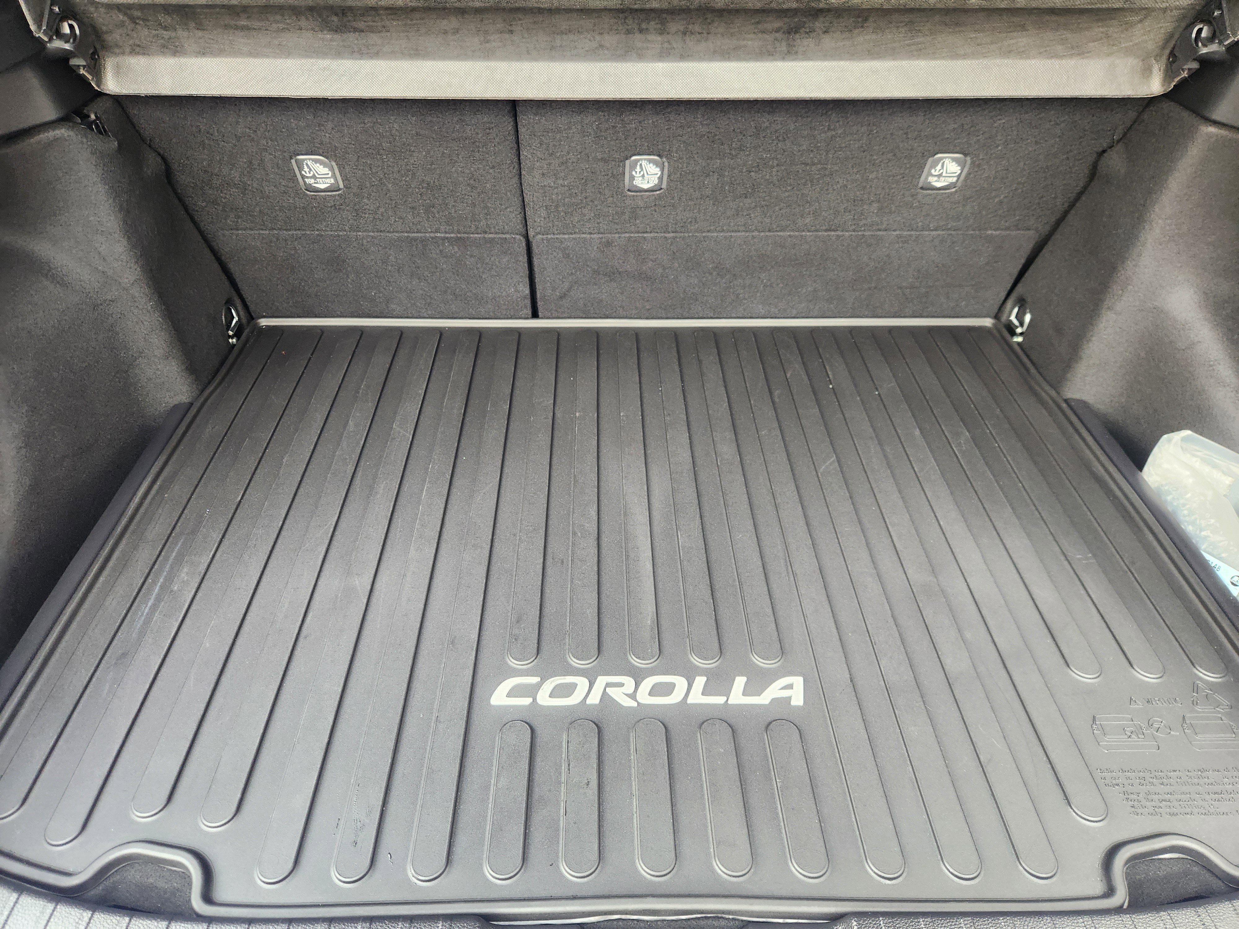 2025 Toyota Corolla Hatchback SE