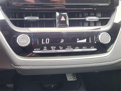 2025 Toyota Corolla Hatchback SE