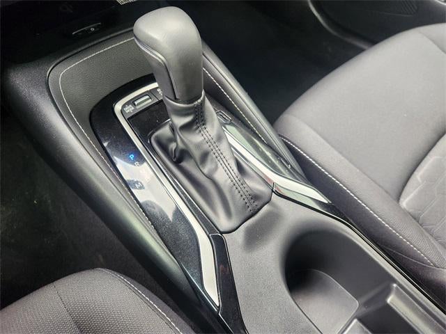 2025 Toyota Corolla Hatchback SE