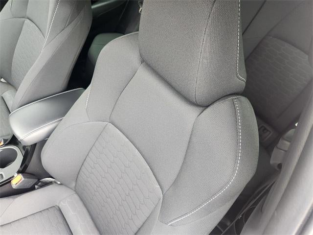 2025 Toyota Corolla Hatchback SE