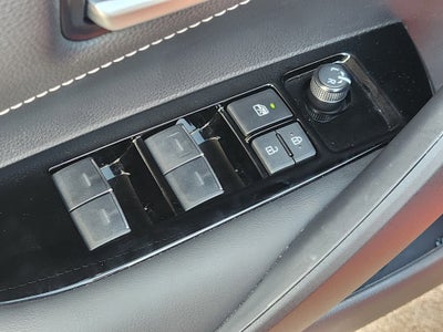 2025 Toyota Corolla Hatchback SE