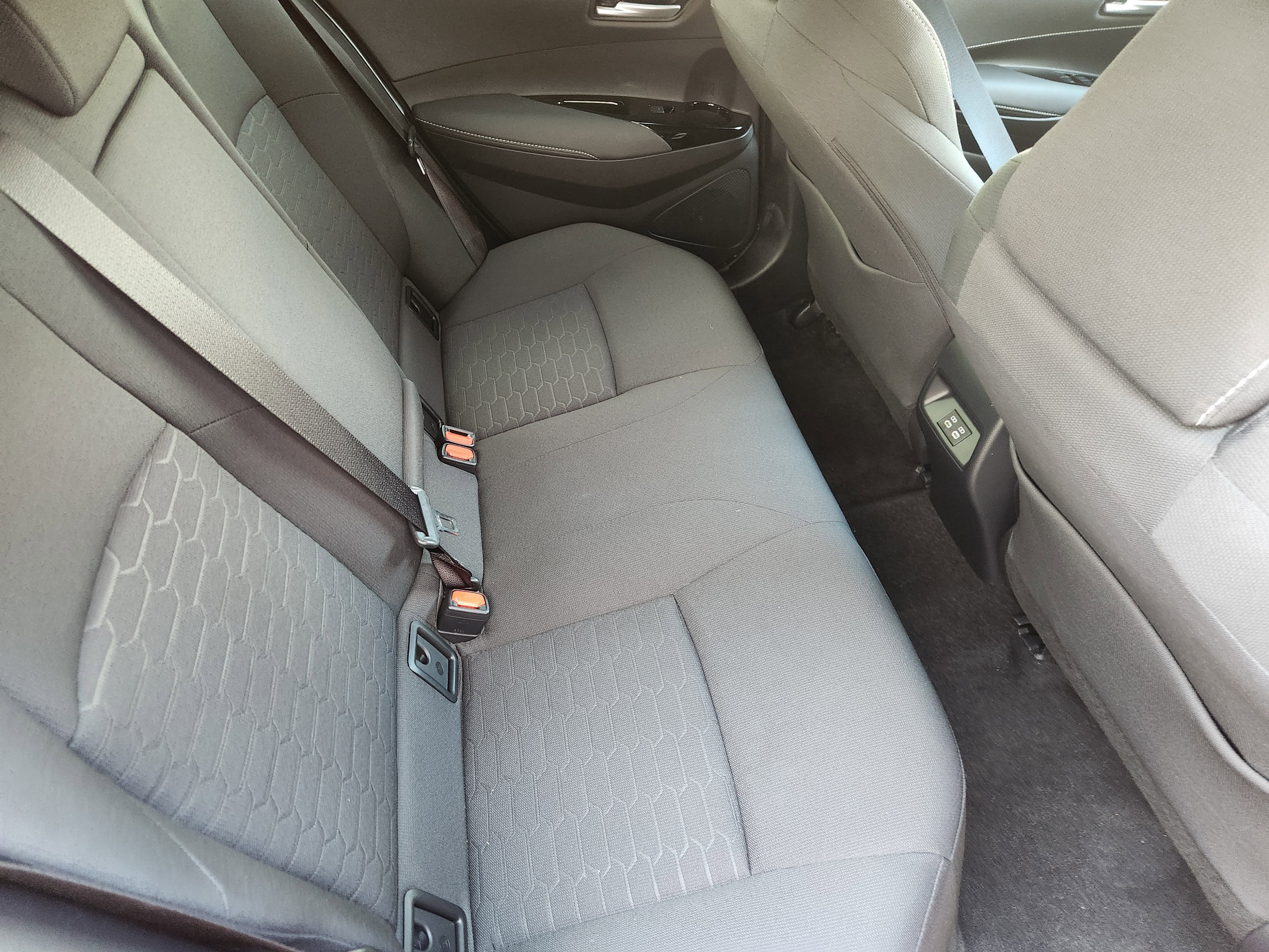 2025 Toyota Corolla Hatchback SE