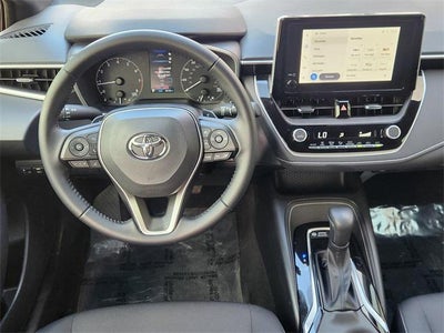 2025 Toyota Corolla Hatchback SE