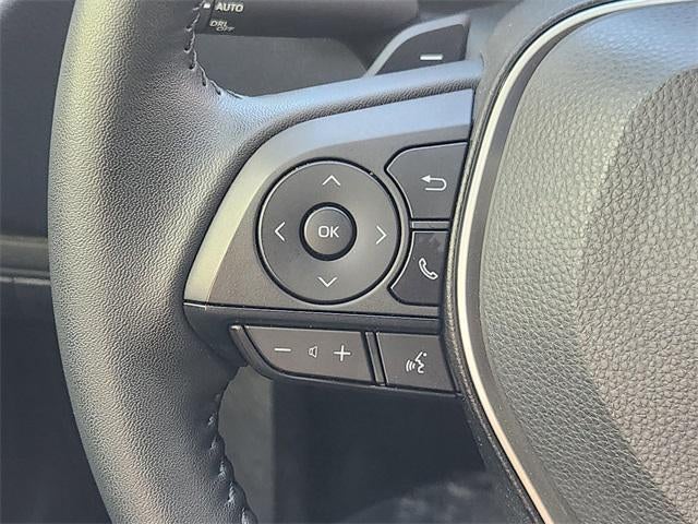 2025 Toyota Corolla Hatchback SE