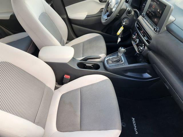 2022 Hyundai Kona SE