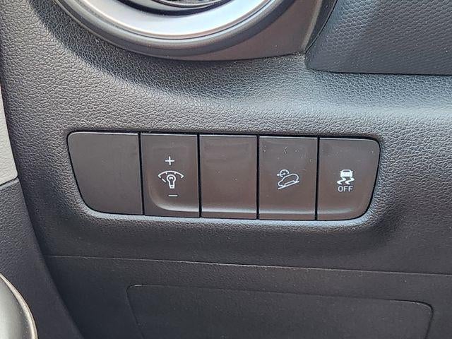 2022 Hyundai Kona SE