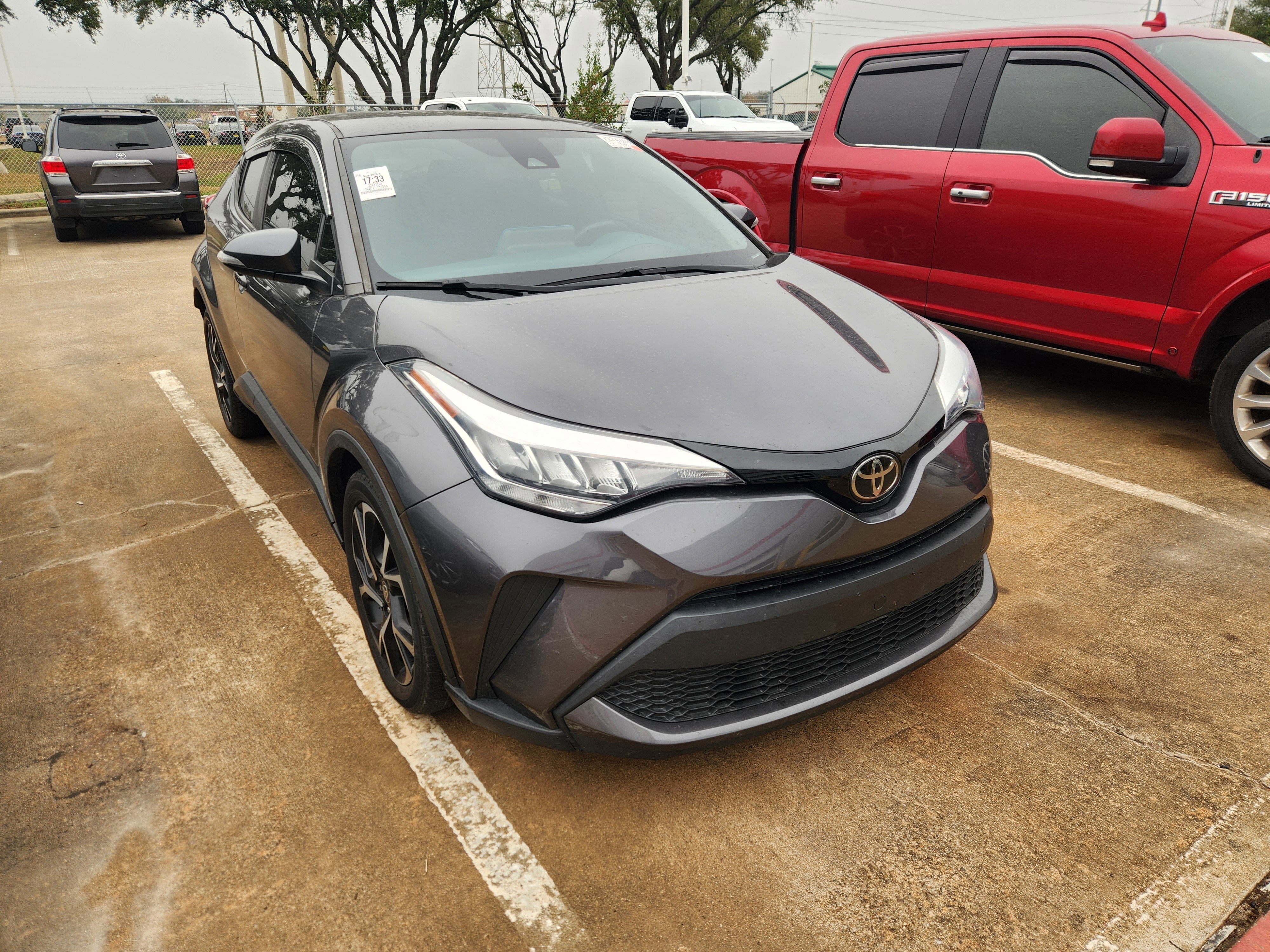 2022 Toyota C-HR XLE