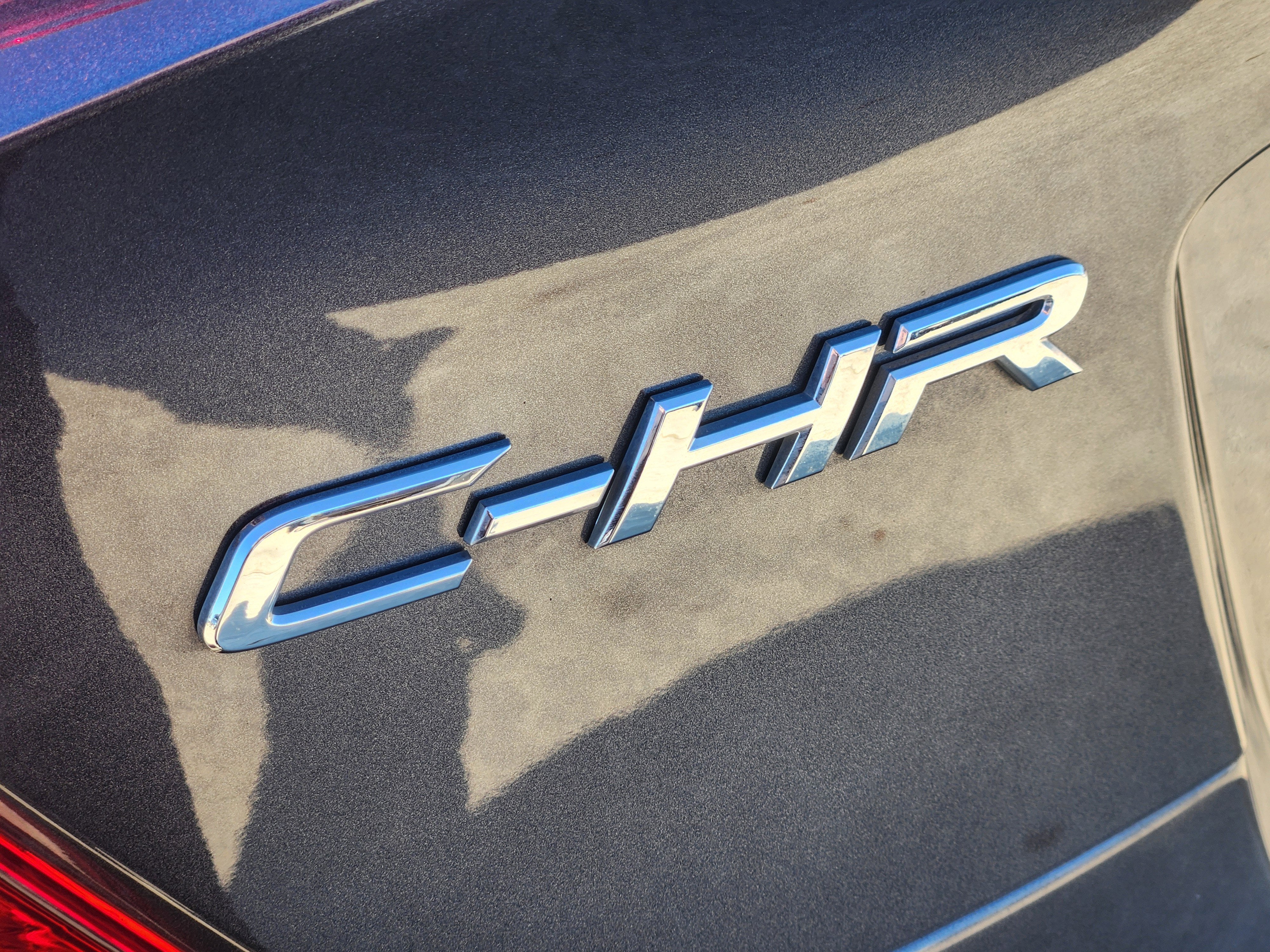 2022 Toyota C-HR XLE