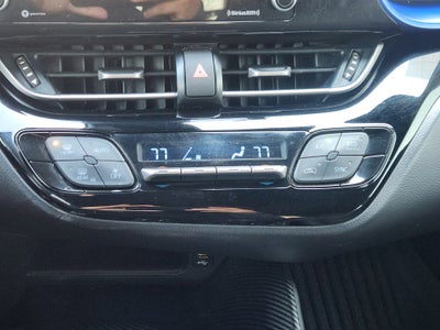 2022 Toyota C-HR XLE