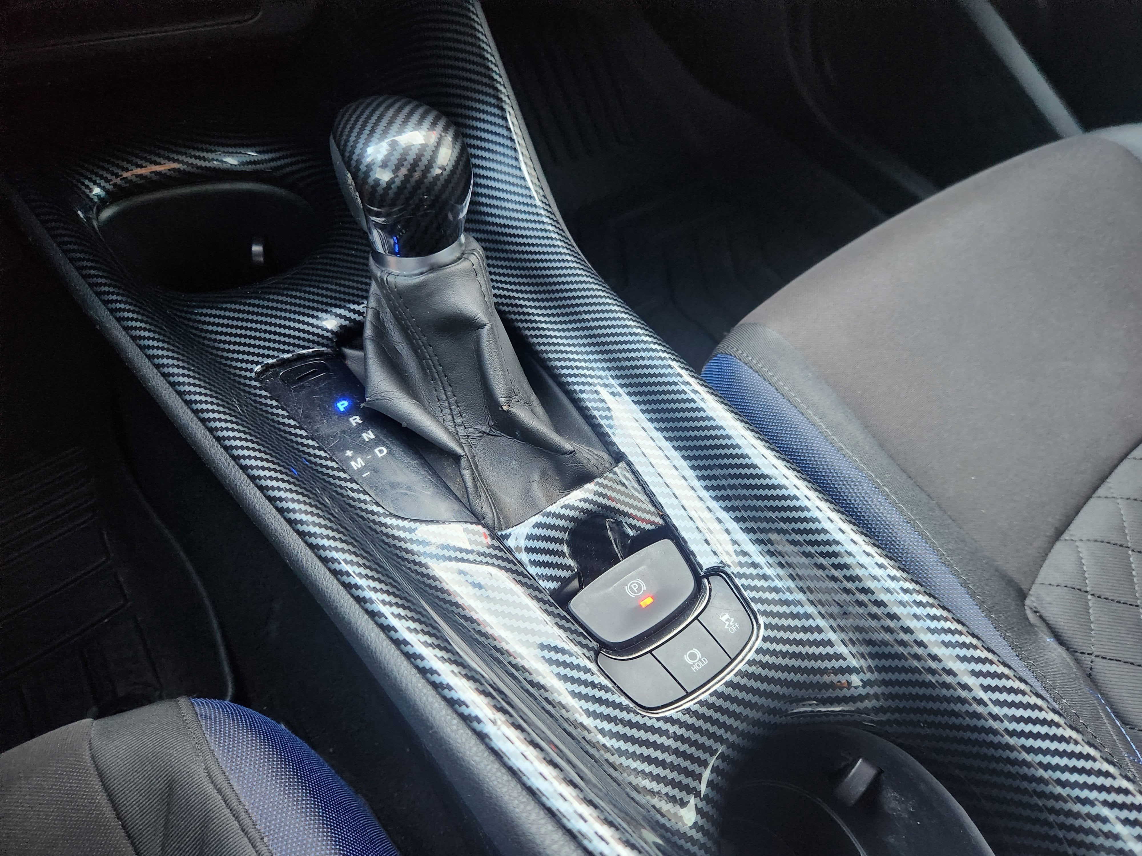 2022 Toyota C-HR XLE