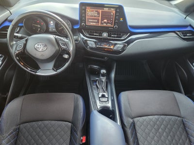 2022 Toyota C-HR XLE