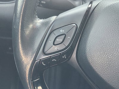 2022 Toyota C-HR XLE