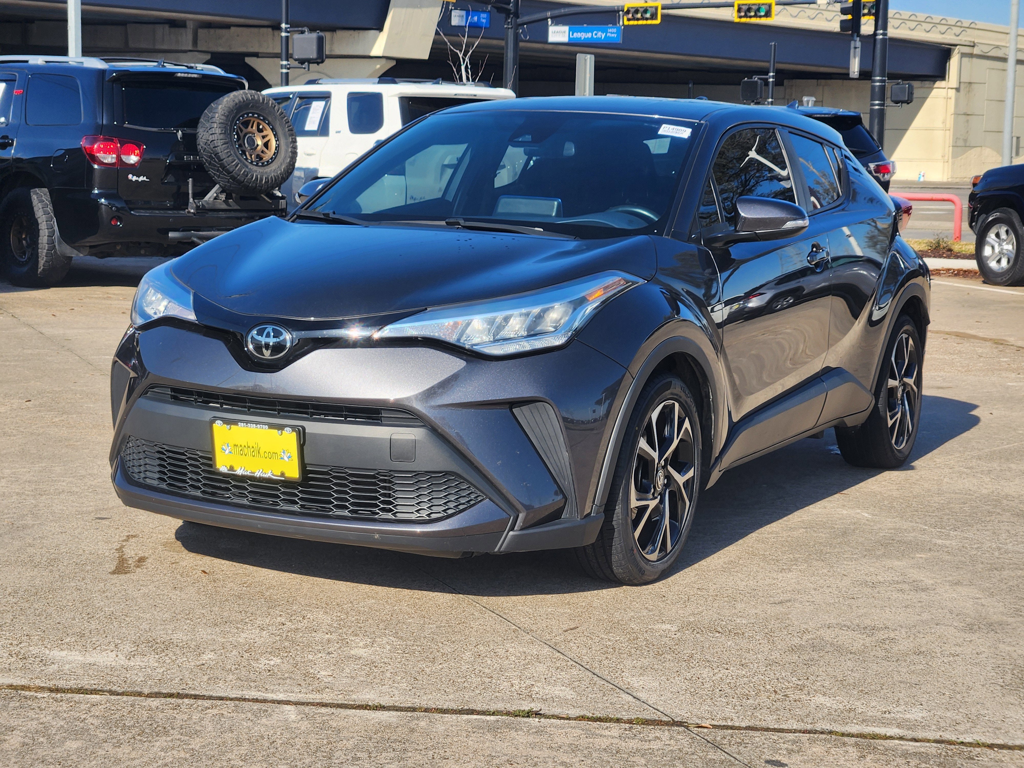 2022 Toyota C-HR XLE