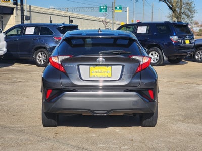 2022 Toyota C-HR XLE