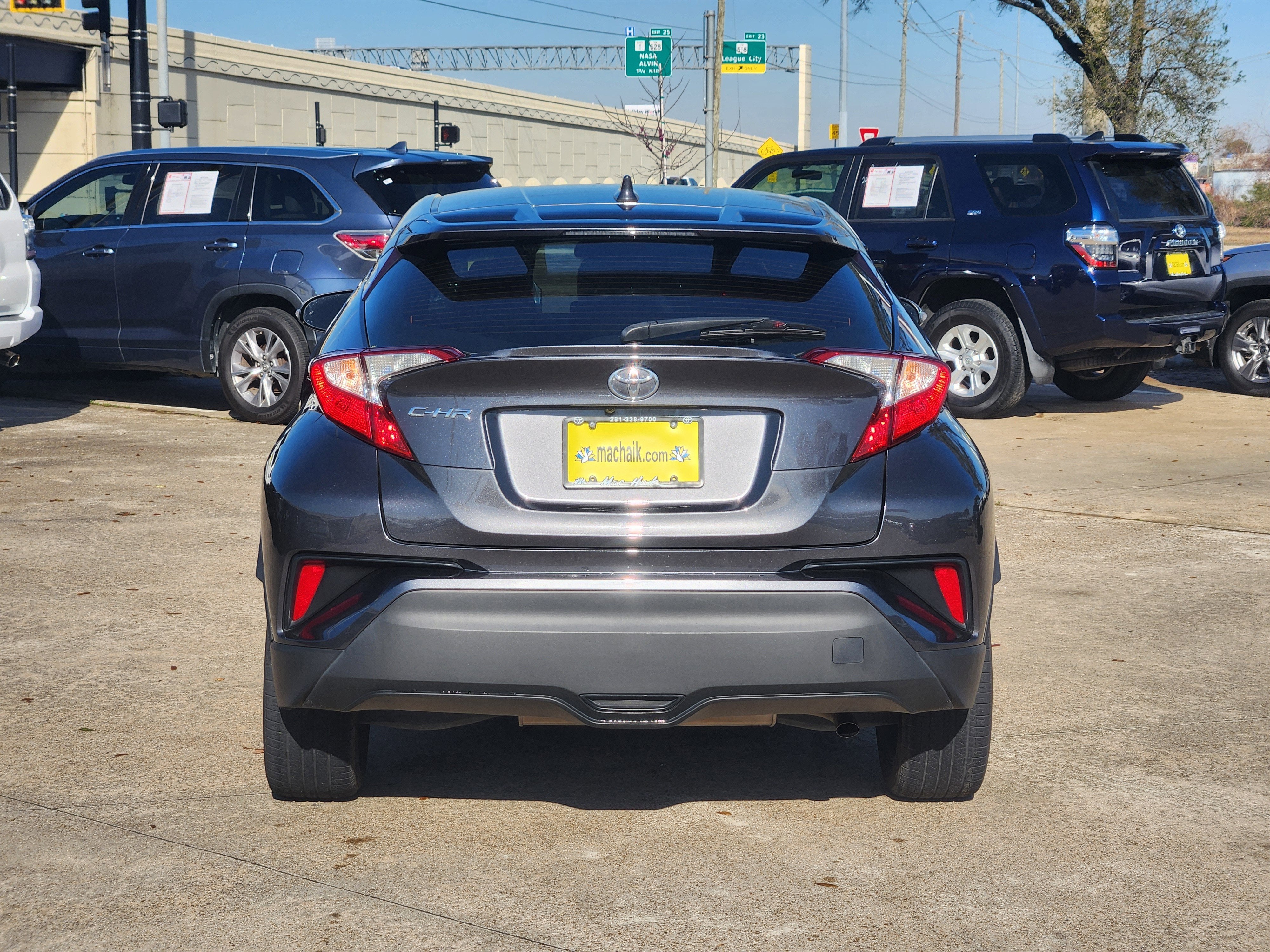 2022 Toyota C-HR XLE