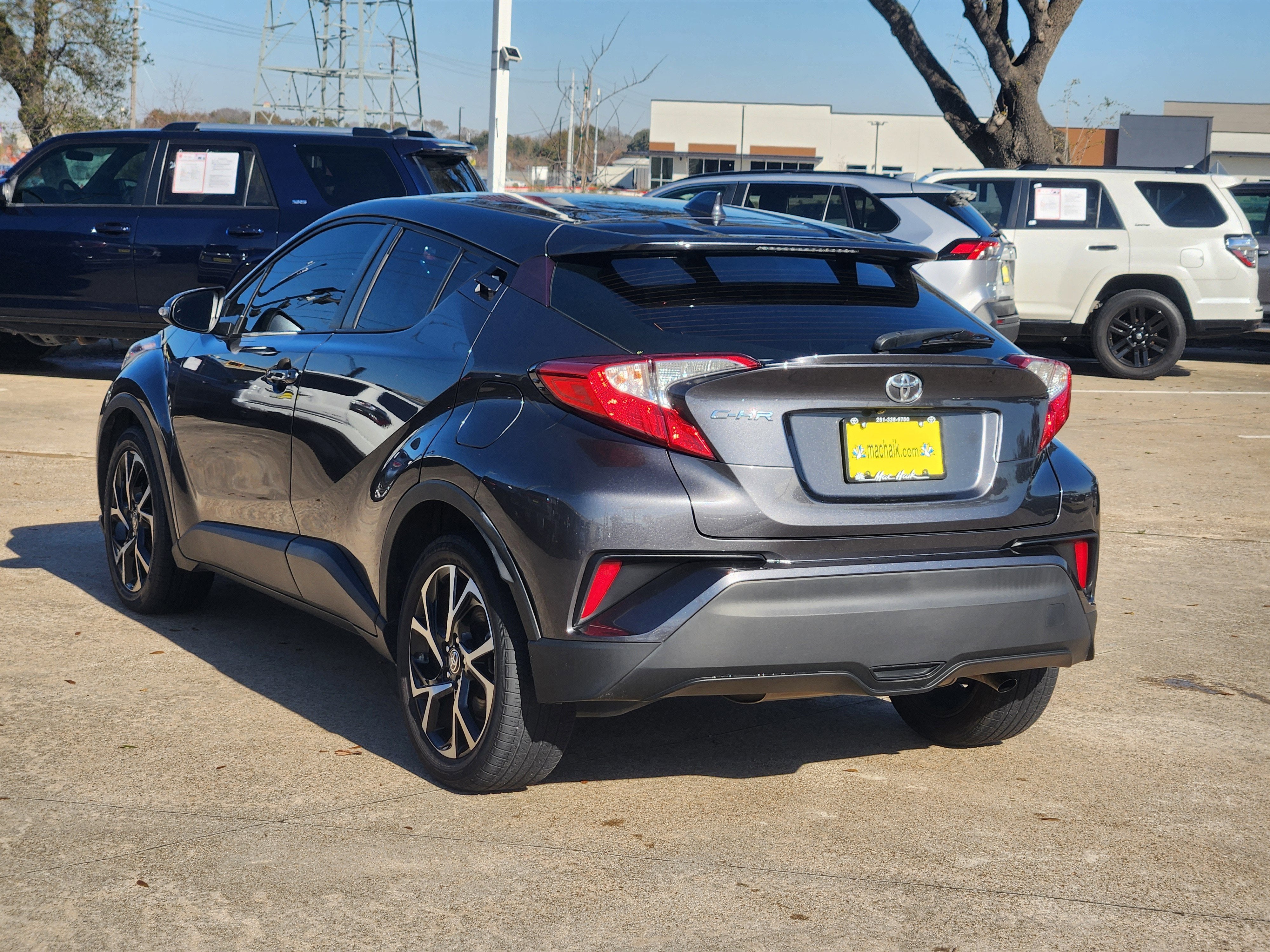 2022 Toyota C-HR XLE