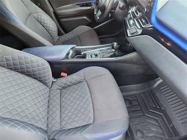 2022 Toyota C-HR XLE