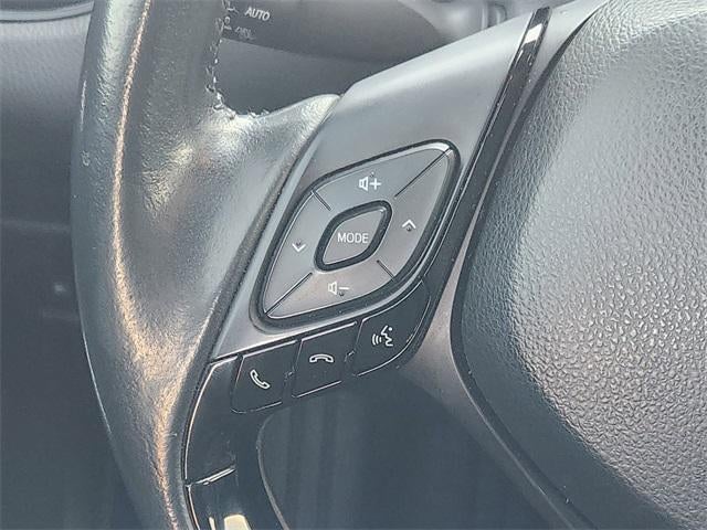 2022 Toyota C-HR XLE