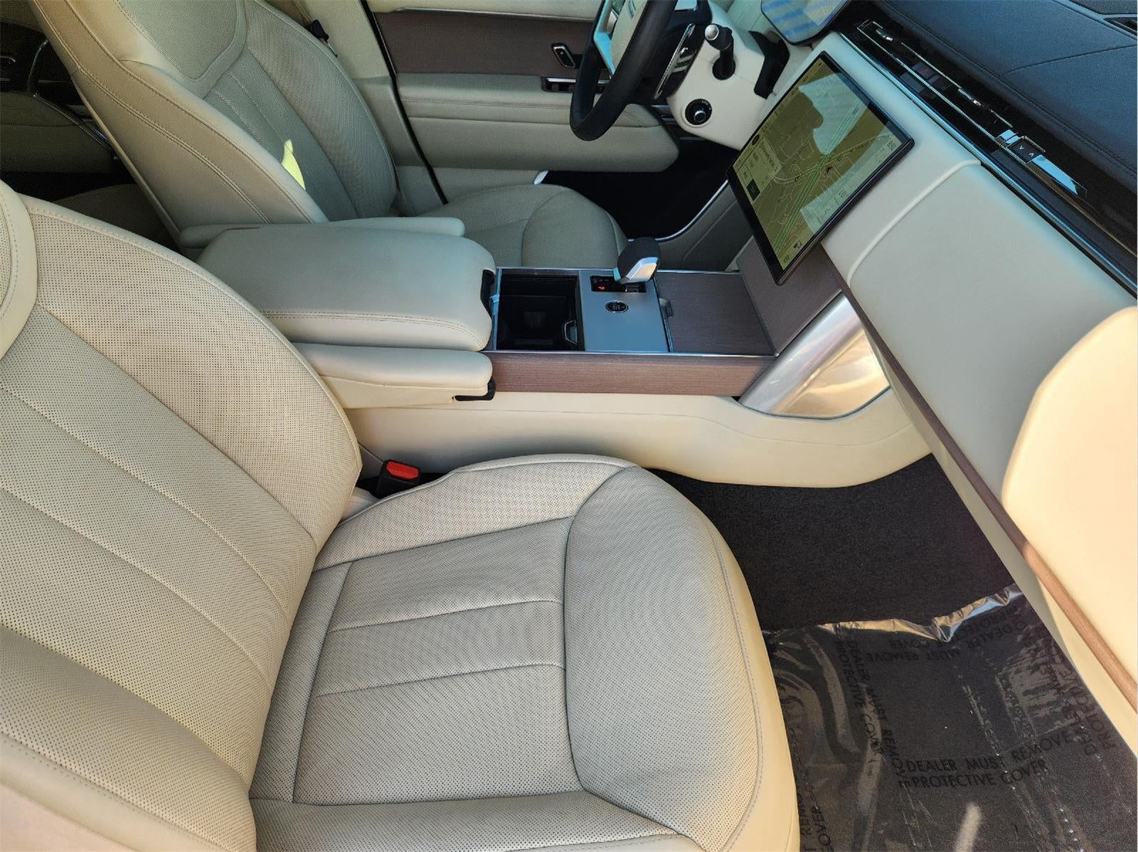 2024 Land Rover Range Rover SE