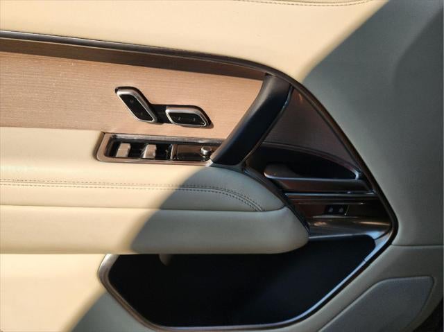 2024 Land Rover Range Rover SE