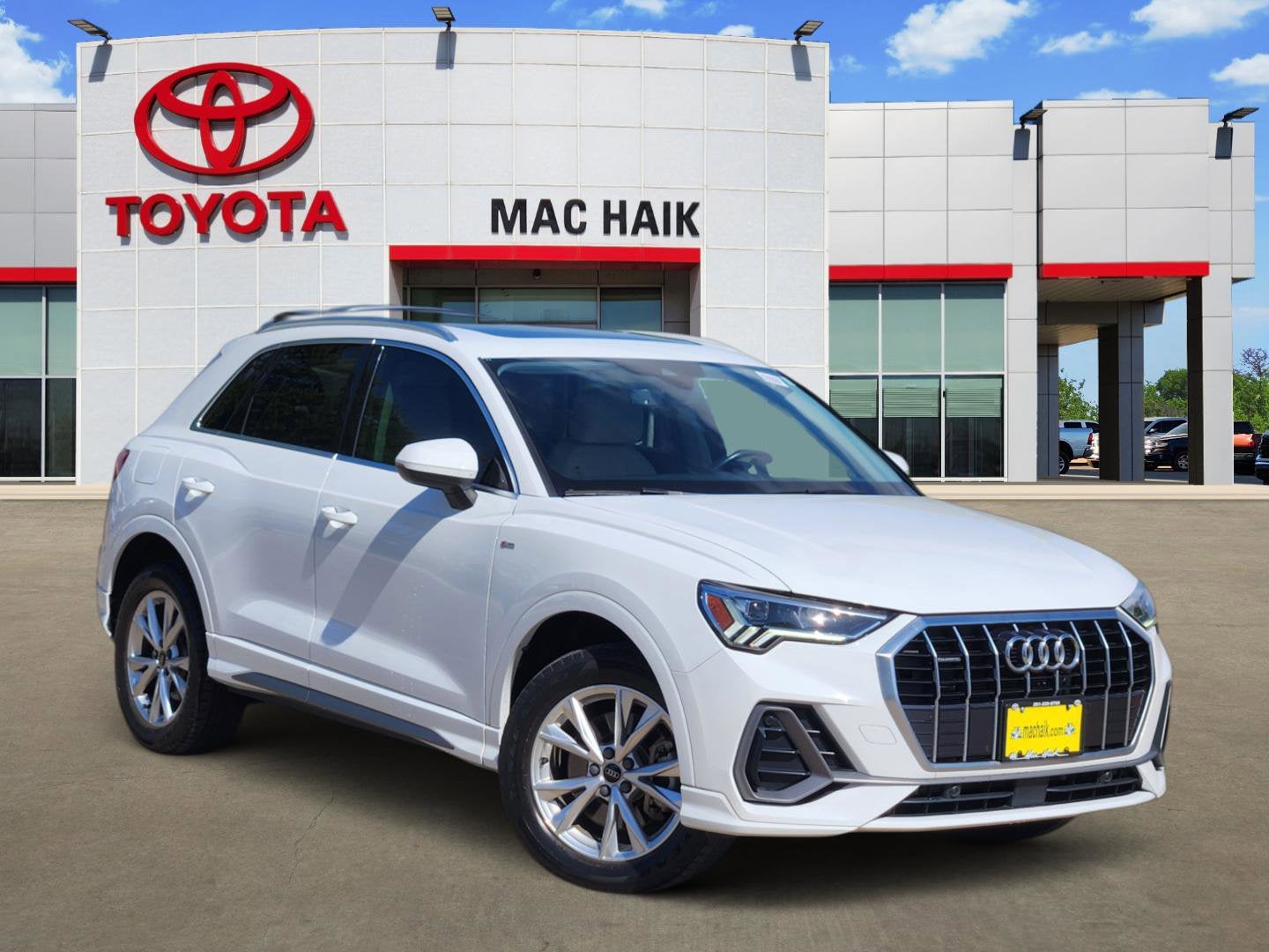2024 Audi Q3 45 TFSI S Line Premium quattro's photo