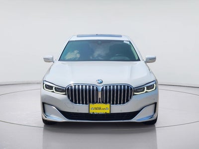 2022 BMW 7 Series 740i