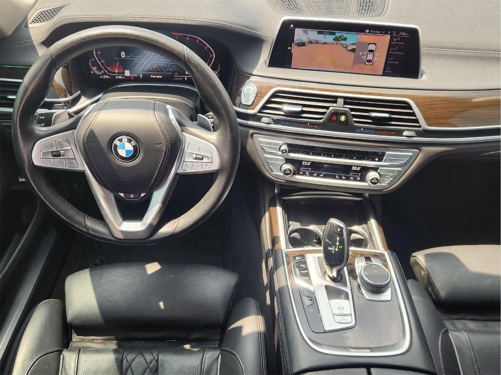 2022 BMW 7 Series 740i
