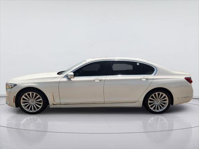 2022 BMW 7 Series 740i