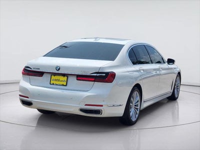2022 BMW 7 Series 740i