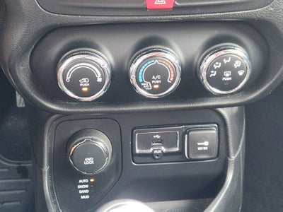 2016 Jeep Renegade Latitude 75th Anniversary Edition