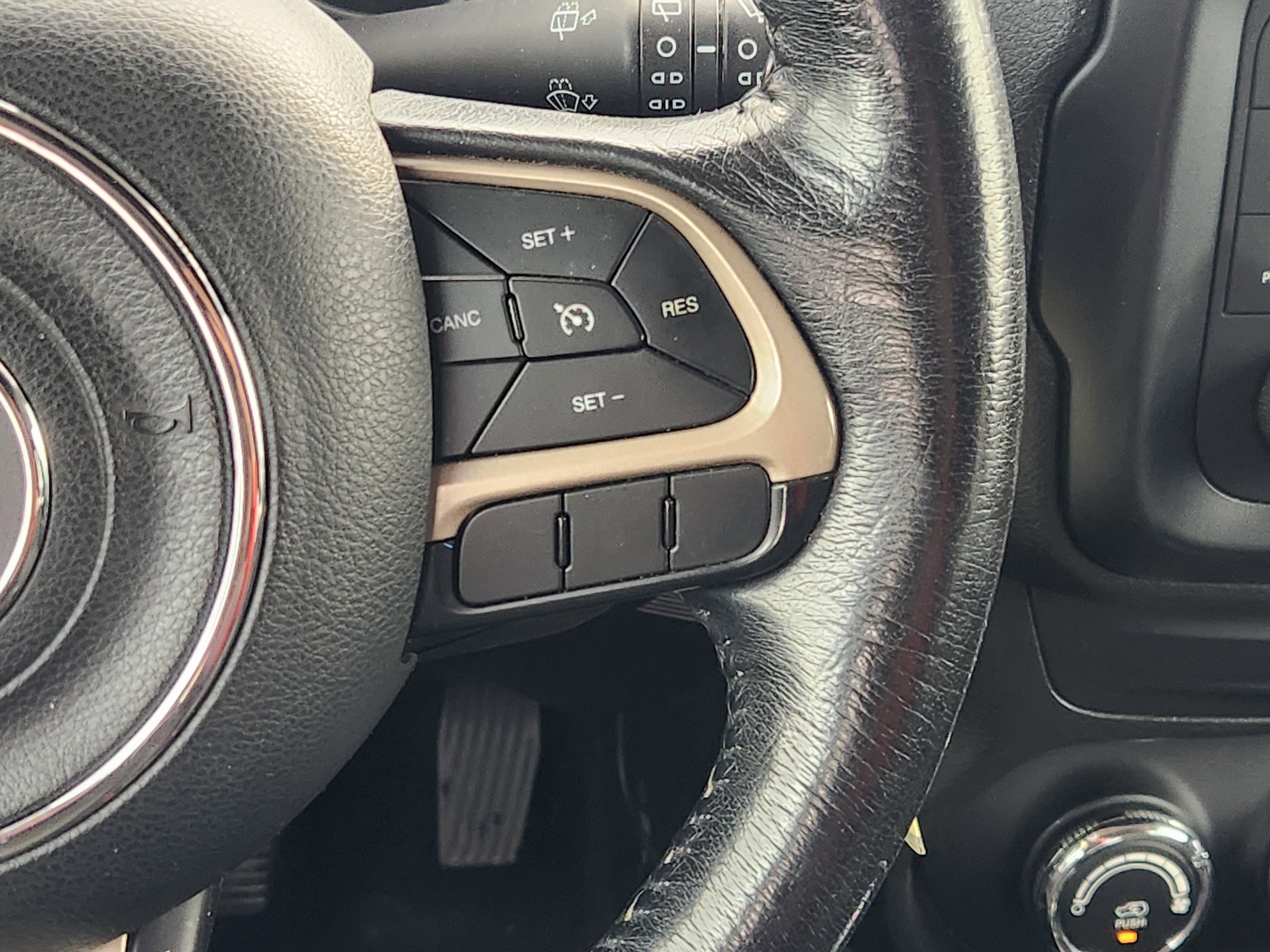 2016 Jeep Renegade Latitude 75th Anniversary Edition