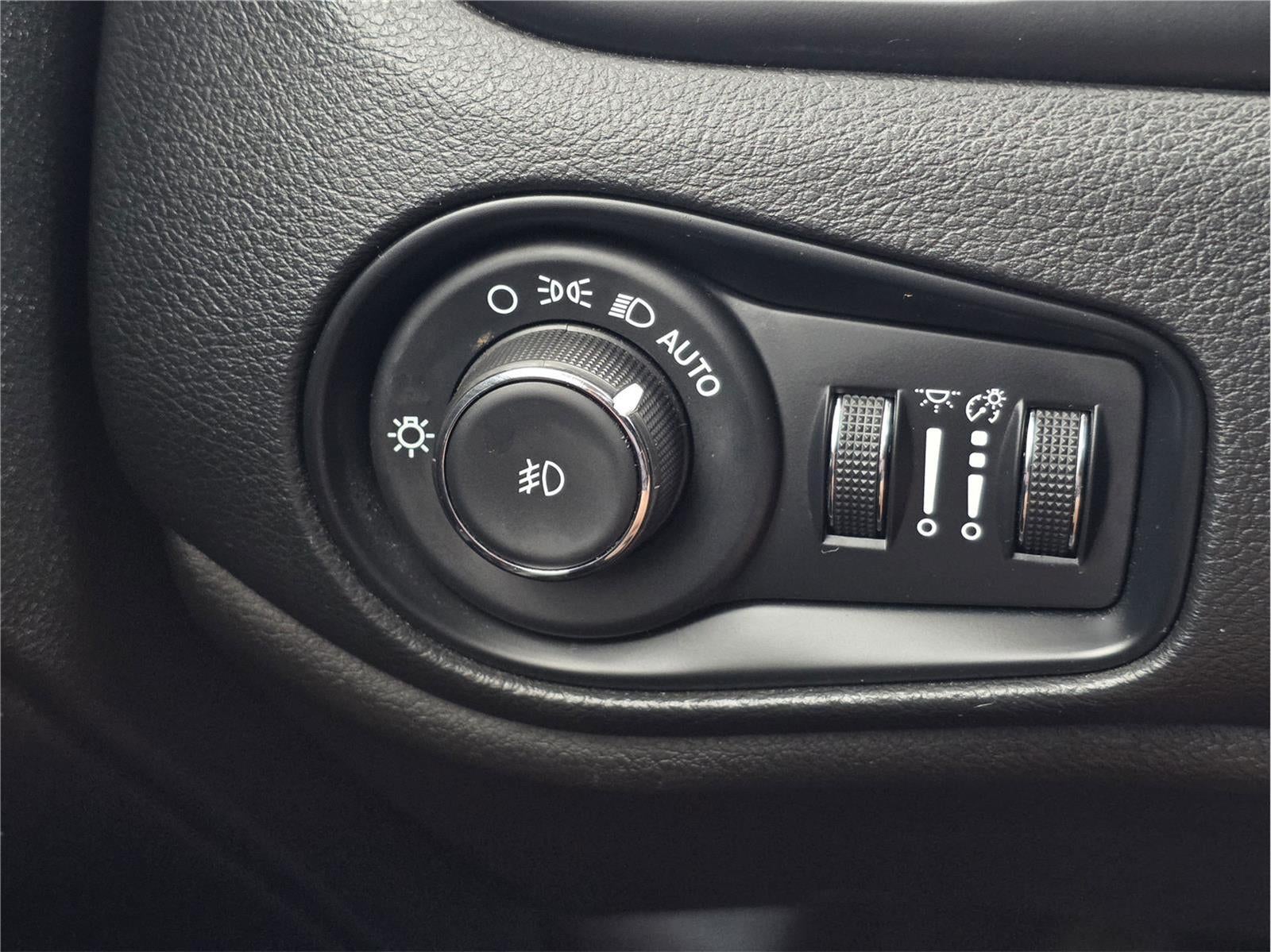 2023 Jeep Renegade Altitude