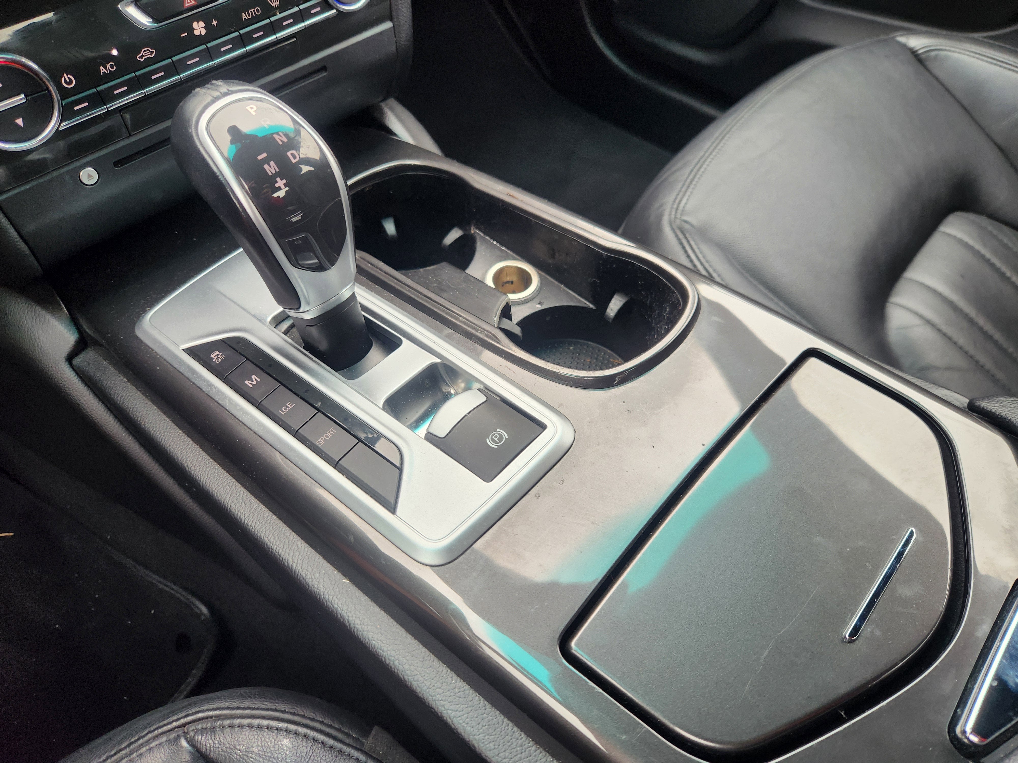 2015 Maserati Ghibli Base