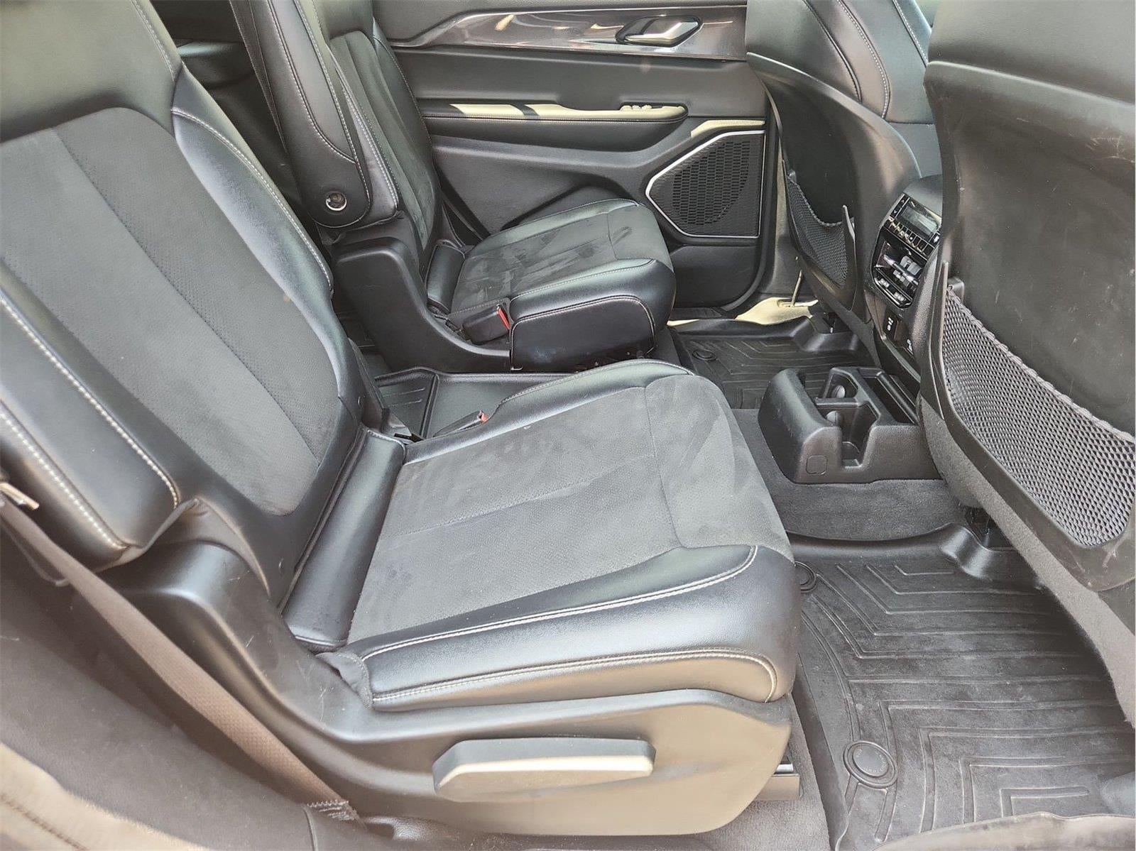 2022 Jeep Grand Cherokee L Altitude
